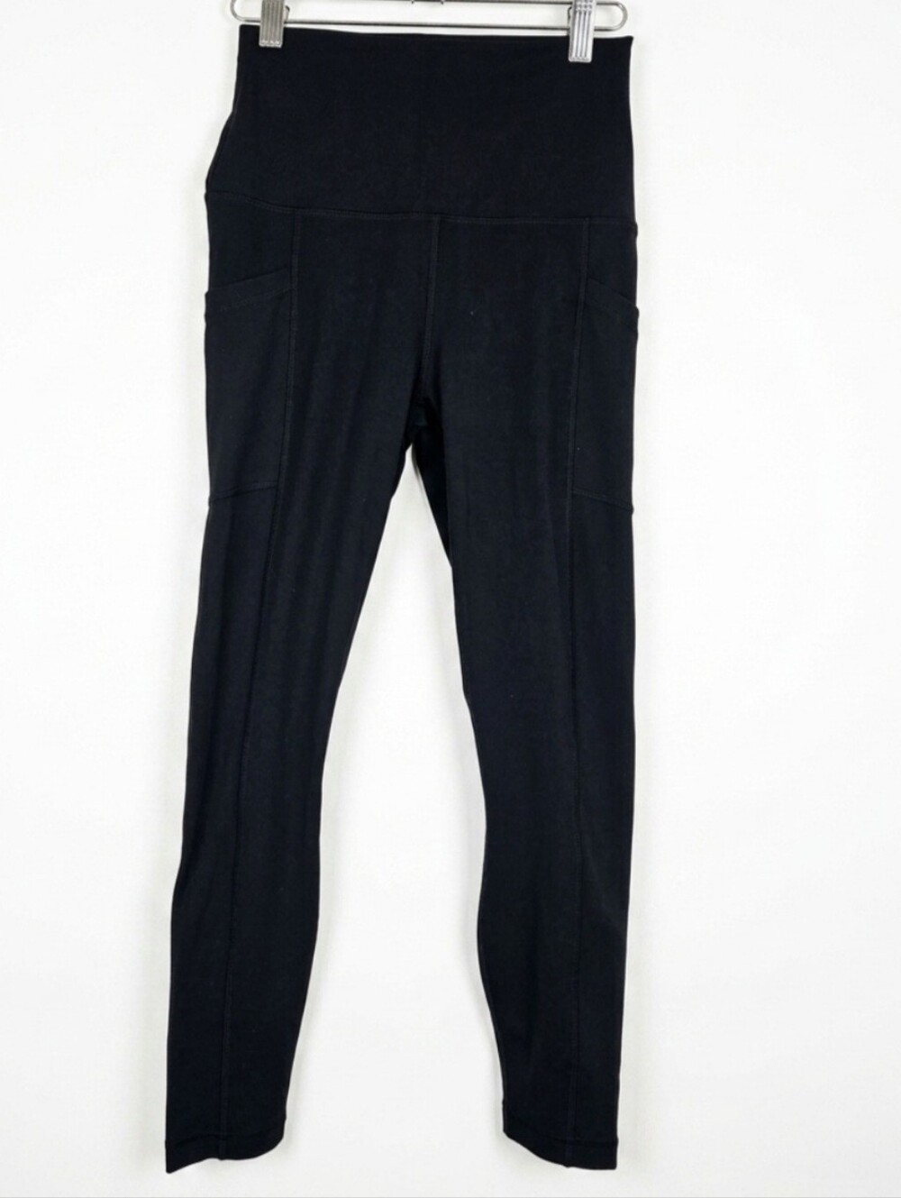 Yogalicious Black High-Rise Leggings with Side Pockets